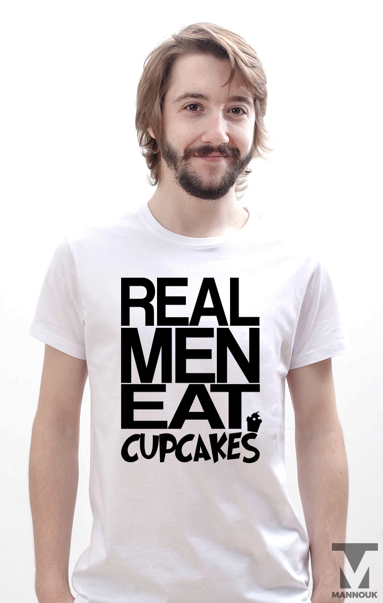 Real Men Eat Cupcakes T-shirt